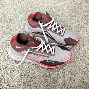 Nike React Pegasus Trail Mens size 9